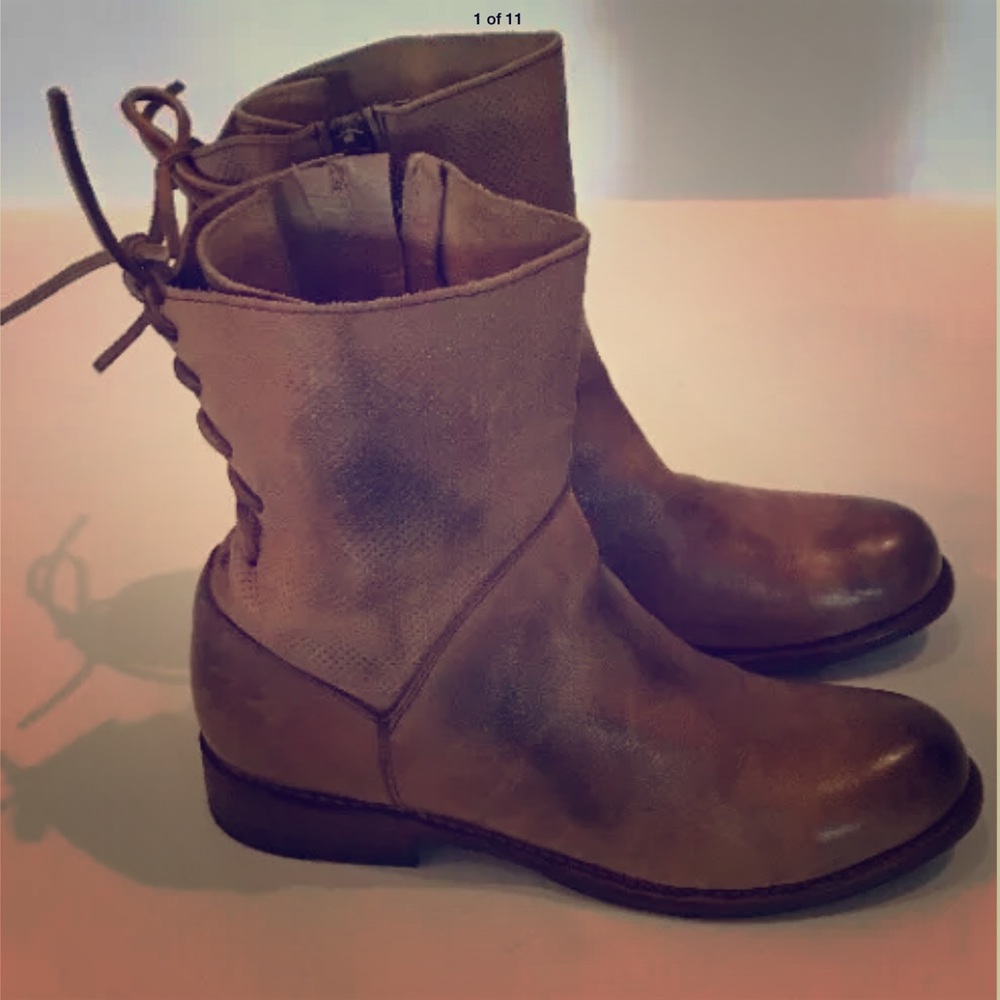 Almost new! Bed Stu Cobbler w/ cute lace-up back